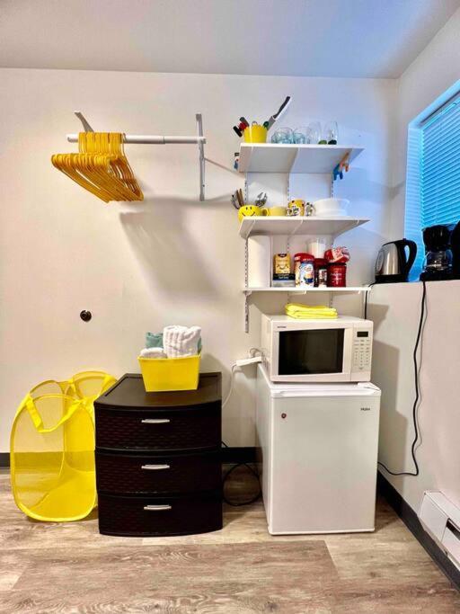 Private Room With Shared Bathroom On The 1St Floor 10 Minutes Walk To University Of Washington Seattle Exterior photo